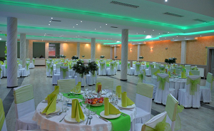 Restoran i bazen Olympic Petrovac na Mlavi banket sala za svadbe, venčanja i sve vrste proslava